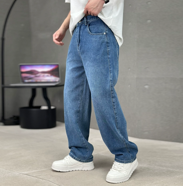 Men’s Straight Leg Jeans Relaxed